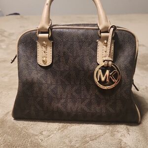 Michael Kors Black and Cream Satchel Plus DUST BAG MK